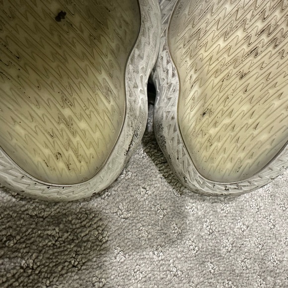 Adidas Dane 7 silver metallic basketball shoes - Picture 7 of 12